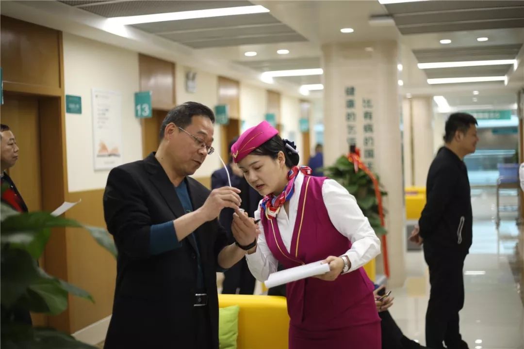 阜阳24小时套医保卡(北京医保卡使用指南)